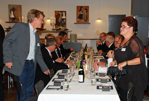 /denmark/images/aon-denmark-images/historyoflegends/Aon-dinner/Aon_ManchesterUnitedSponsor