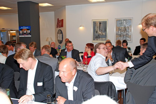 /denmark/images/aon-denmark-images/historyoflegends/Aon-dinner/Aon_ManchesterUnitedSponsor