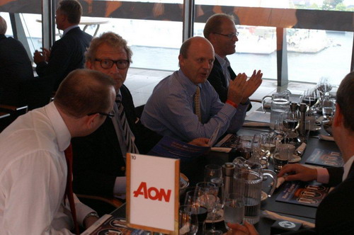 /denmark/images/aon-denmark-images/historyoflegends/Aon-dinner/Aon_ManchesterUnitedSponsor