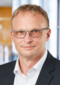 Jens Spitzer, Aon